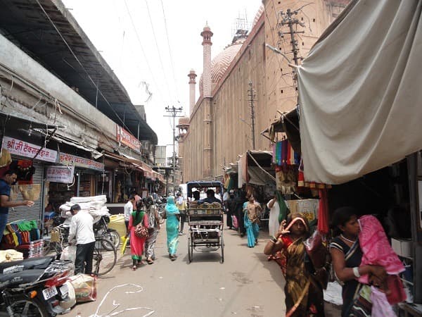 Psychedelic Bazaar Walking Tour Through the Old City