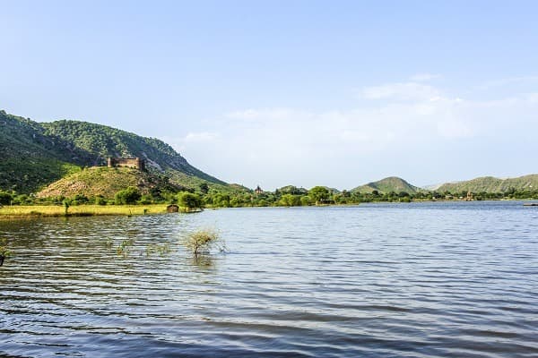 Siliserh Lake