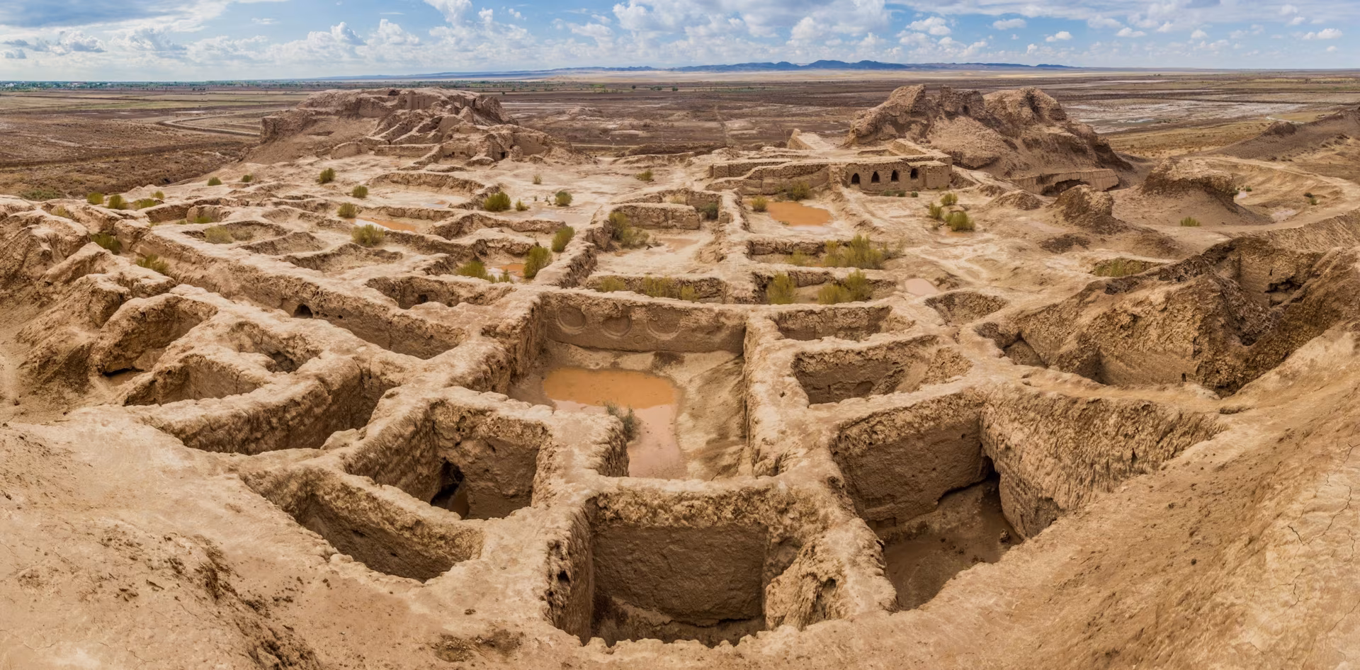 On the Great Silk Road with Moynak and Nukus Extension